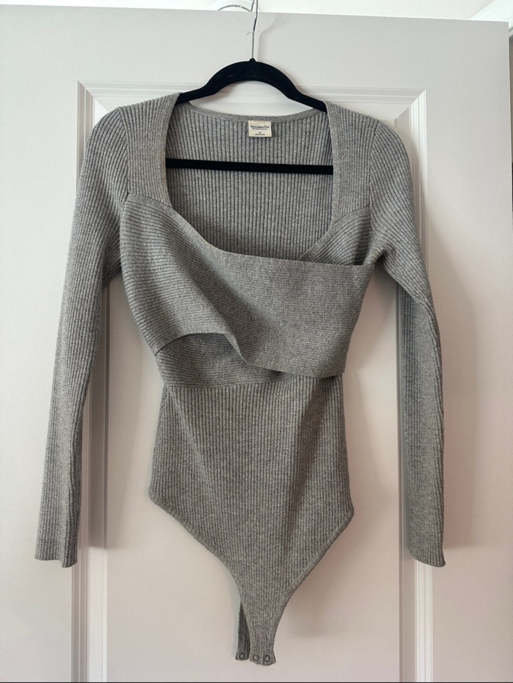 Abercrombie & Fitch Light Gray Ribbed Long Sleeve Top